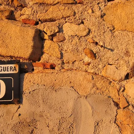 مزرعة للإقامة Serra 1786 *