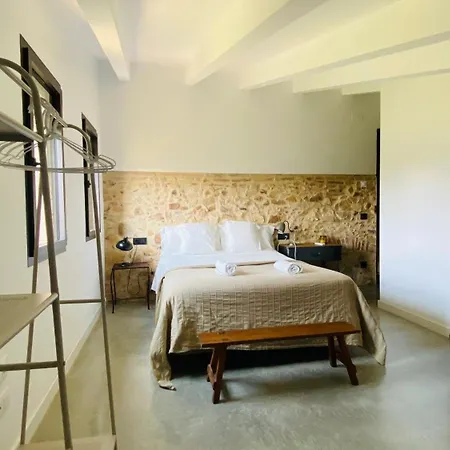 Serra 1786 Farm stay *